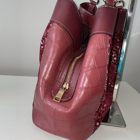 COACH F39024 FLOCKED VELVET CHAIN PRINT LEXY BAG CLARET RED - Picture 4 of 11